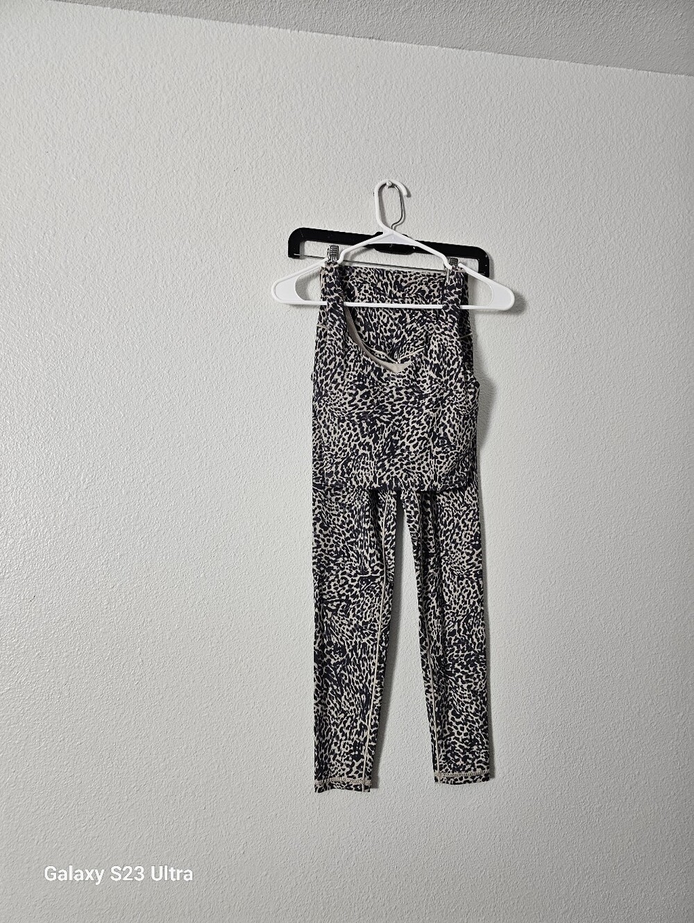 aerie Black and White Leopard Print Tank and Legging Set Sz S